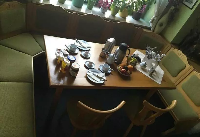 ホテル Pension Gasthaus Zur Forelle