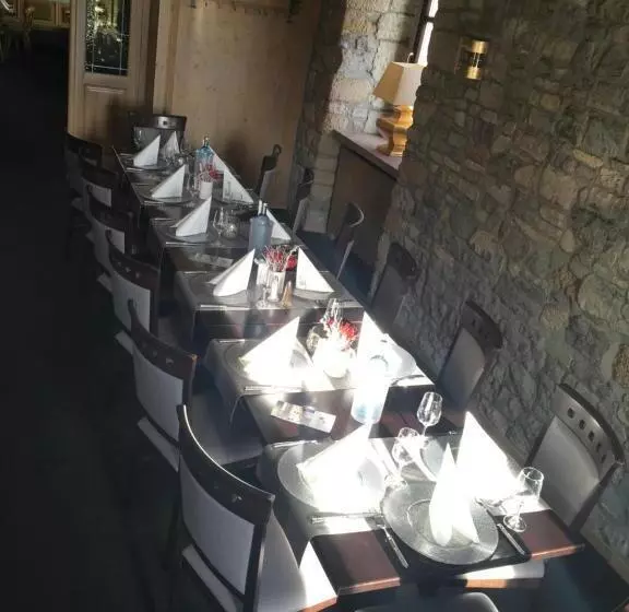 ホテル Pension Gasthaus Zur Forelle