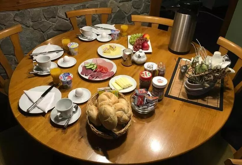 ホテル Pension Gasthaus Zur Forelle