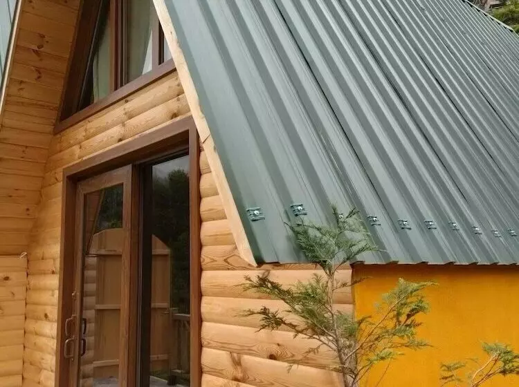 Hotelli Purkinora Bungalov