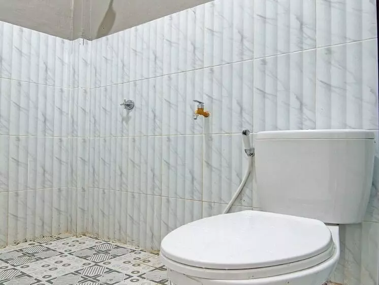 Hotelli Putri Homestay Syariah By Oyo