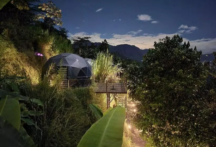 Hotelli Solaris Glamping Exclusive