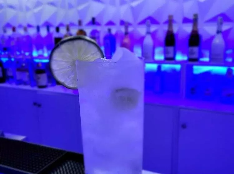 Hotelli Solaris Glamping Exclusive