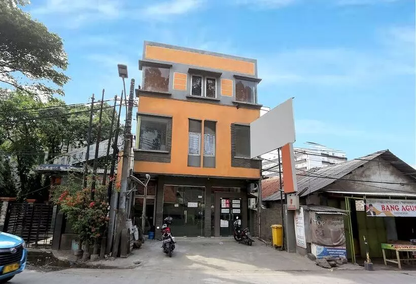 ホテル Spot On 92022 Dian Tanjung Beringin