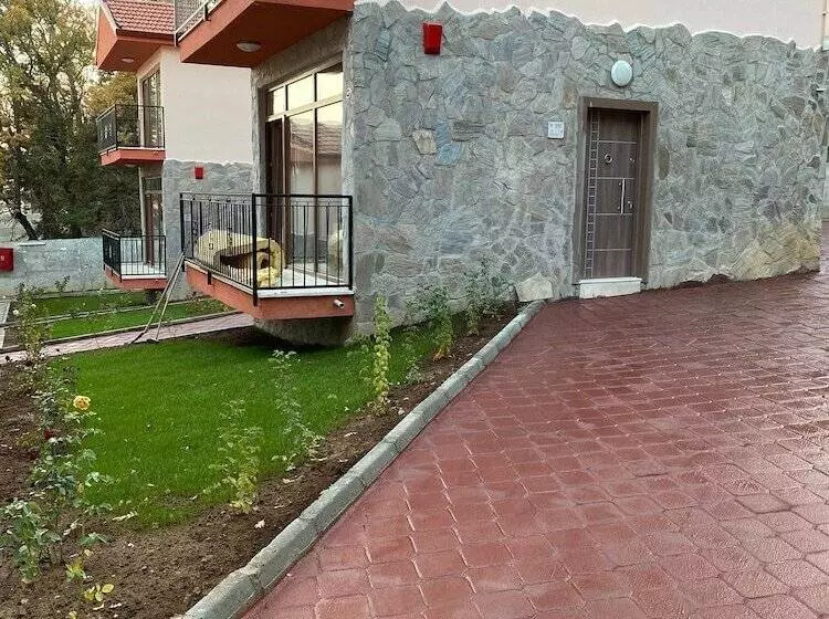 La Vie En Rose Otel By Söğütdağı