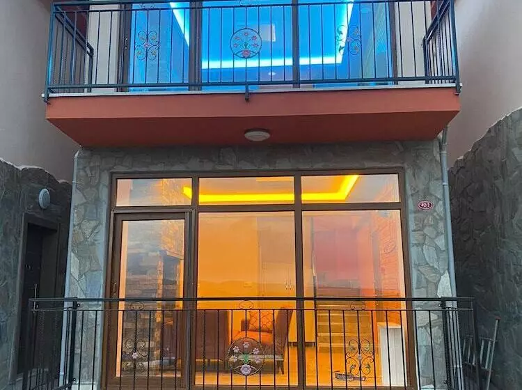 La Vie En Rose Otel By Söğütdağı