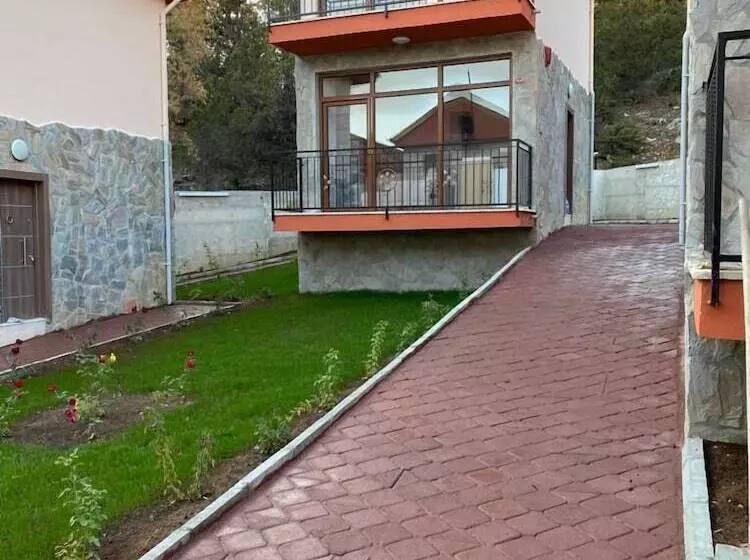 La Vie En Rose Otel By Söğütdağı