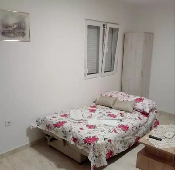 پانسیون Apartmani M&v