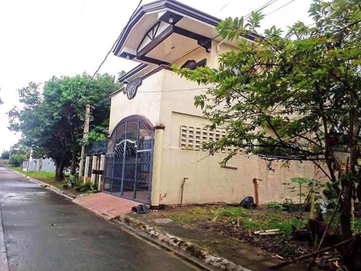 پانسیون Juliet Guest House Near Enchanted Kingdom