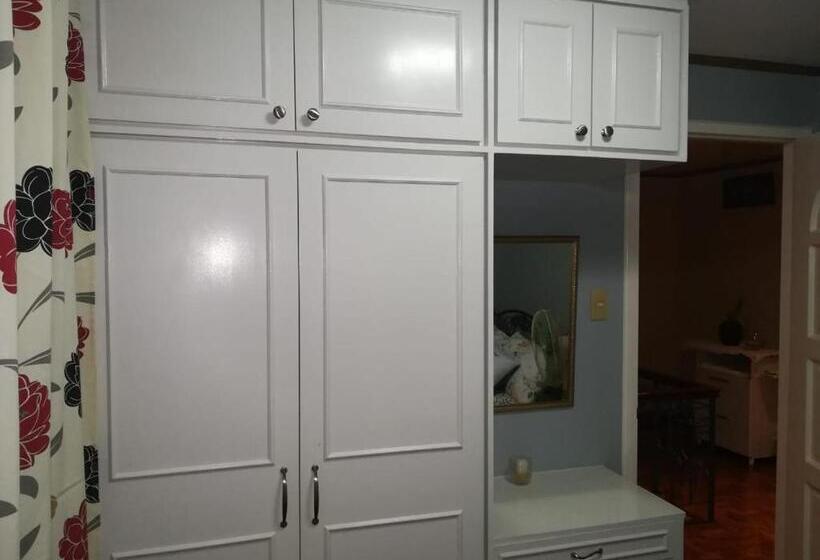 پانسیون Juliet Guest House Near Enchanted Kingdom