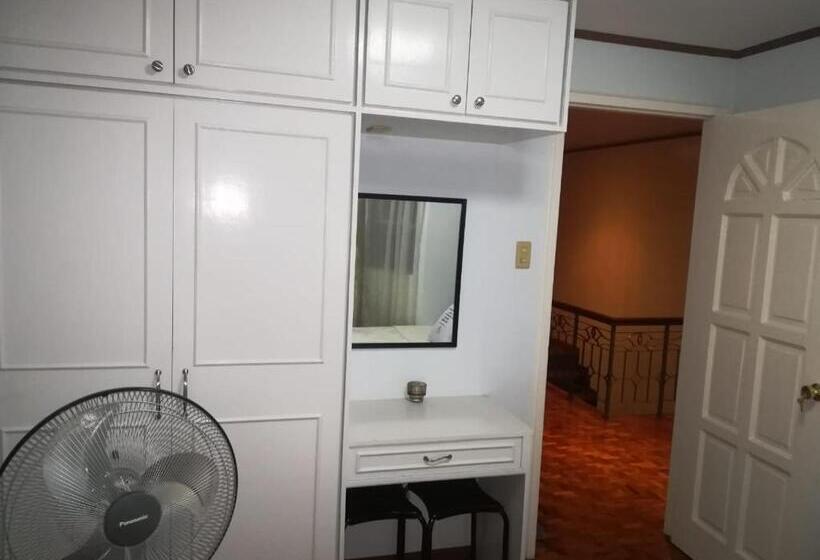 پانسیون Juliet Guest House Near Enchanted Kingdom