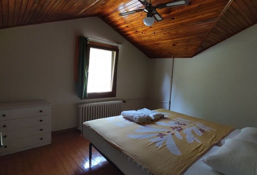 بنسيون Moon Ayvalık