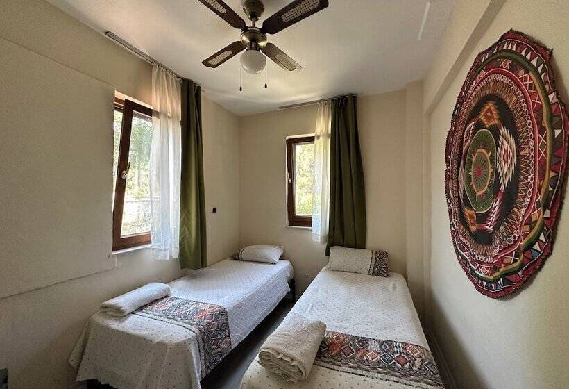 بنسيون Moon Ayvalık