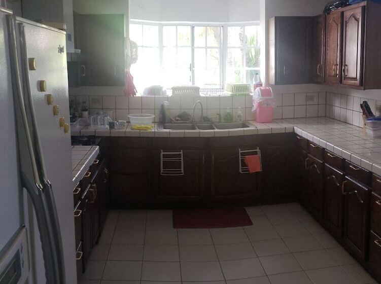 پانسیون Summer Stay