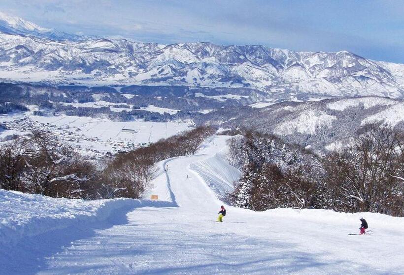 پانسیون Togoro