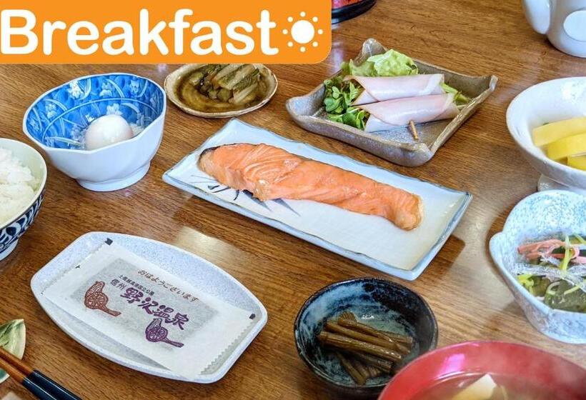 پانسیون Togoro