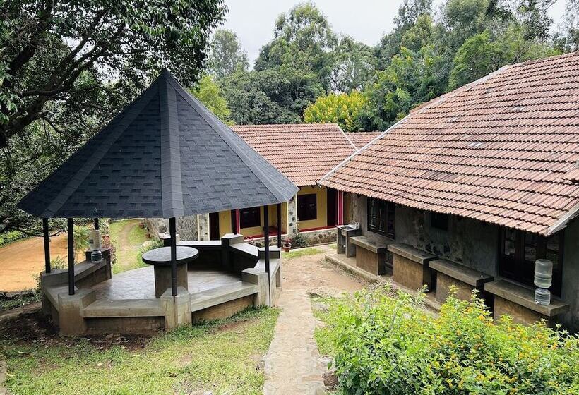 Resort The Last Shola