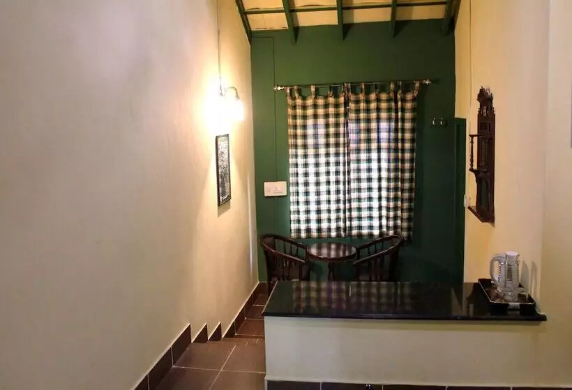 Lomakeskus The Last Shola