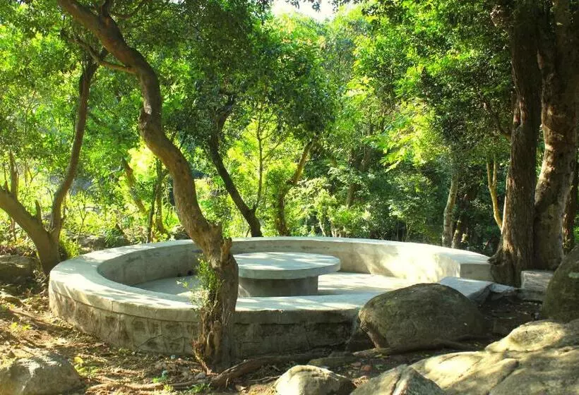 Lomakeskus The Last Shola