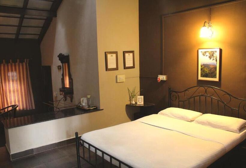 Resort The Last Shola