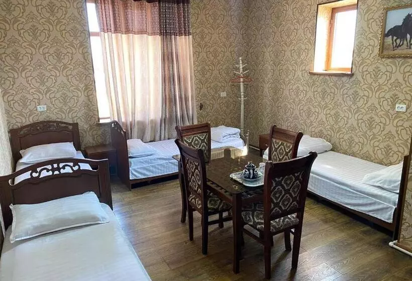 Hospedaria Anis