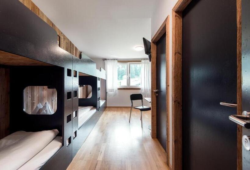 ユースホステル Jugendgästehaus Sportheim