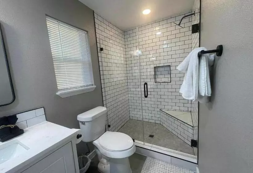 Apt 3   Roman At High Plains Lodge