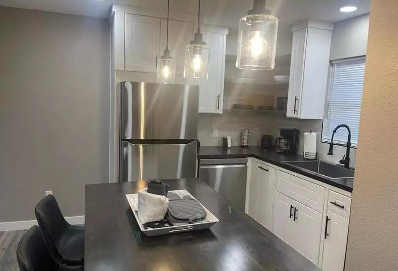 Apt 3   Roman At High Plains Lodge