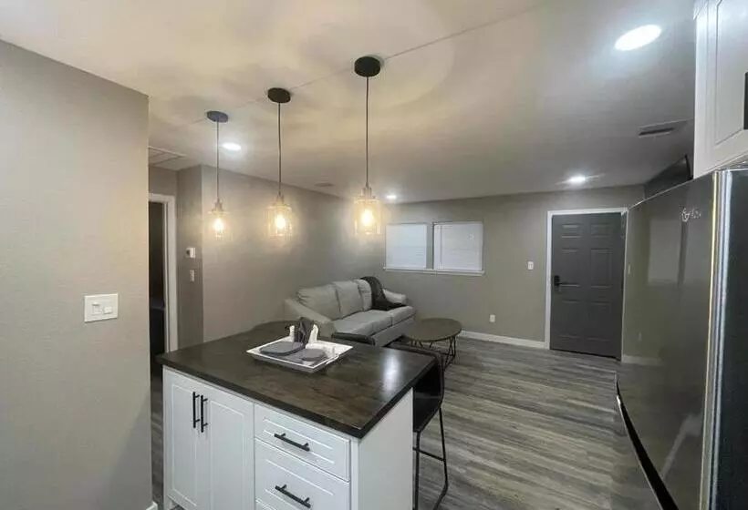 Apt 3   Roman At High Plains Lodge