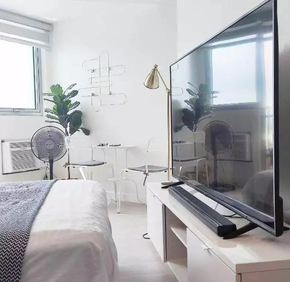 ベッドアンドブレックファースト Cozy Condo With City View