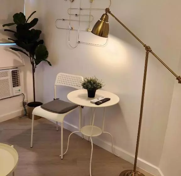 ベッドアンドブレックファースト Cozy Condo With City View