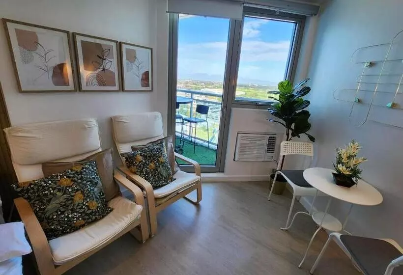 ベッドアンドブレックファースト Cozy Condo With City View