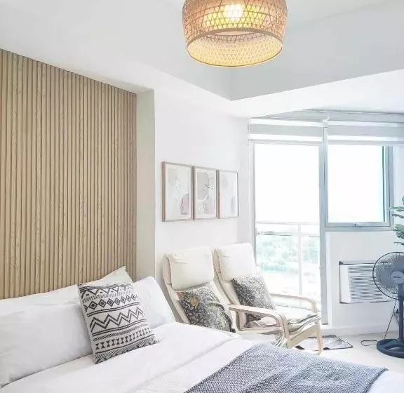 ベッドアンドブレックファースト Cozy Condo With City View