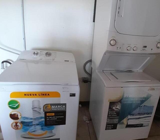 تختخواب و صبحانه Hostal Jusa