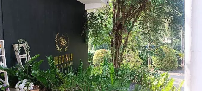 Emerald Hotel And Banquet