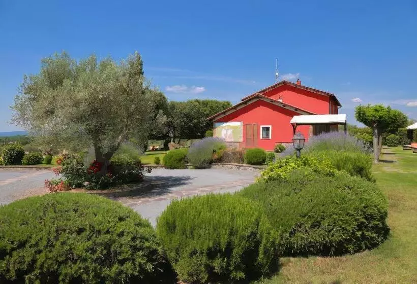 هتل Agriturismo L Elce