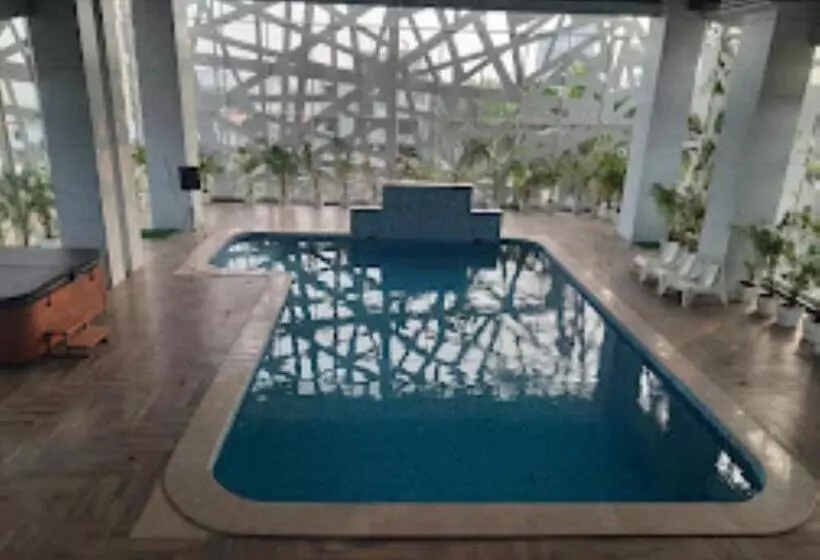 Hotelli Buldana Urban Residency Club , Buldana