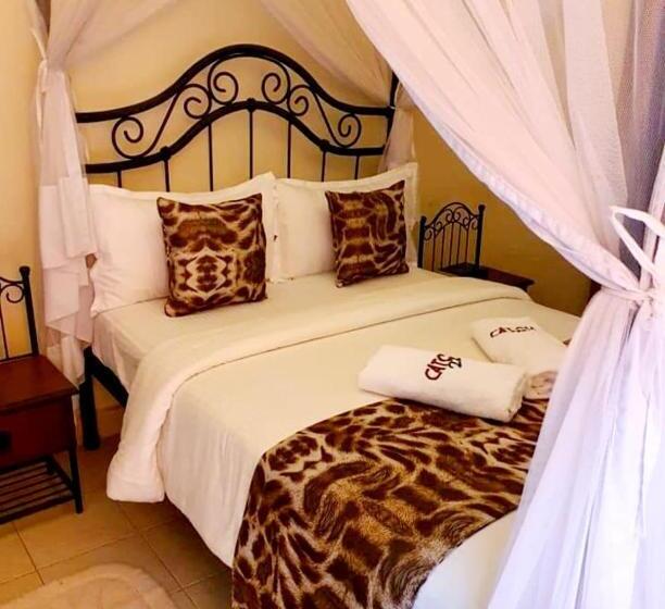 هتل Catch 22 Lounge & Lodge