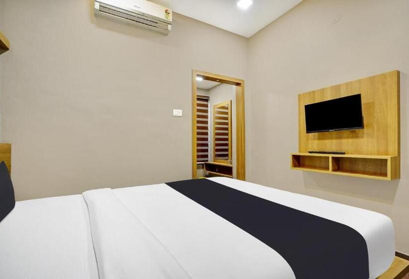 בית מלון כפרי Century Regency