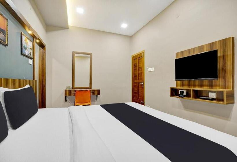 בית מלון כפרי Century Regency