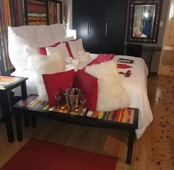 ホテル Tiveka Game Lodge