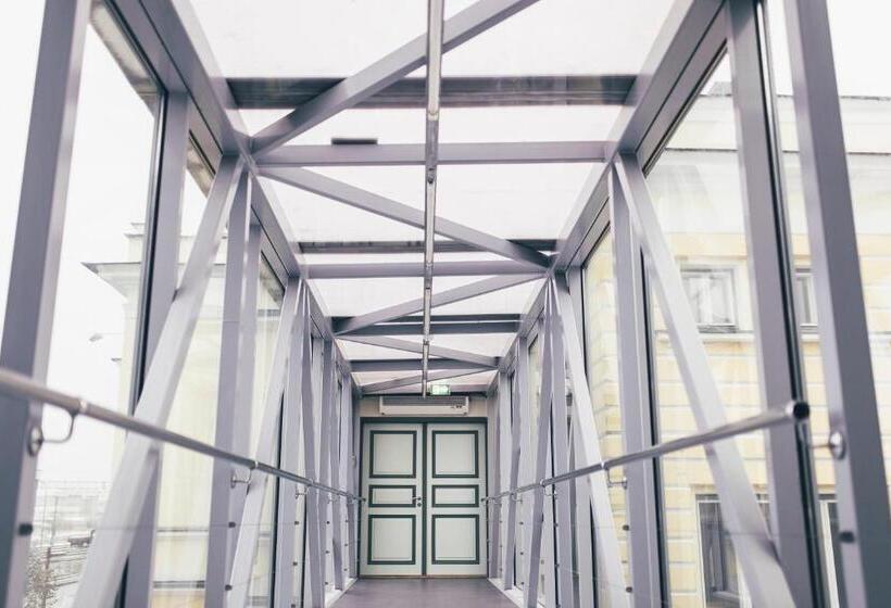 ülemiste Airport Hostel