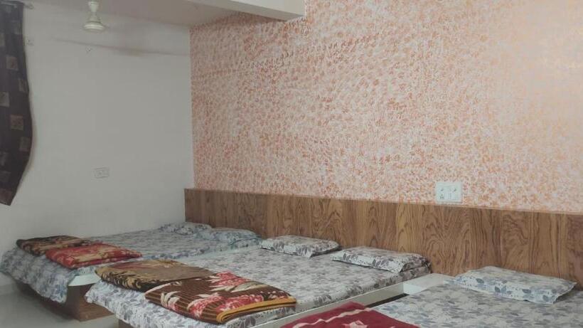 New Hotel Shree Radha Krishna Palace, Maheshwar