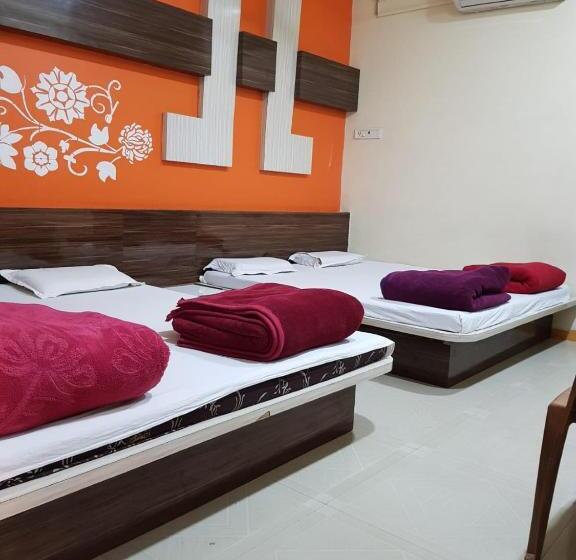 New Hotel Shree Radha Krishna Palace, Maheshwar