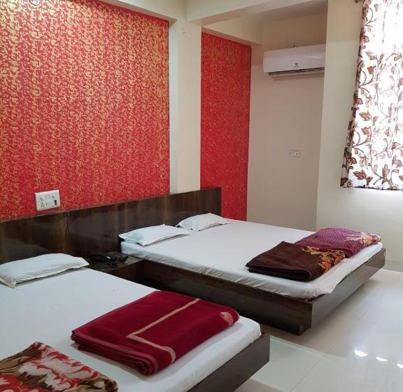 New Hotel Shree Radha Krishna Palace, Maheshwar