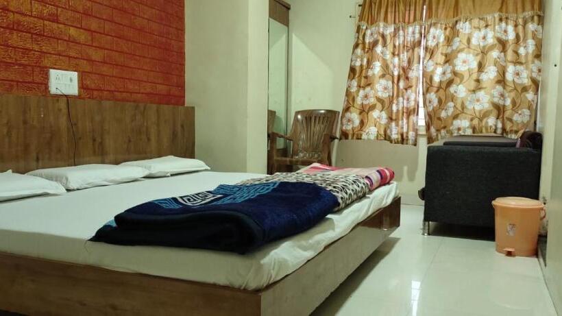 New Hotel Shree Radha Krishna Palace, Maheshwar