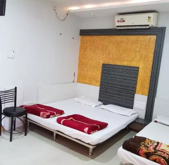 New Hotel Shree Radha Krishna Palace, Maheshwar
