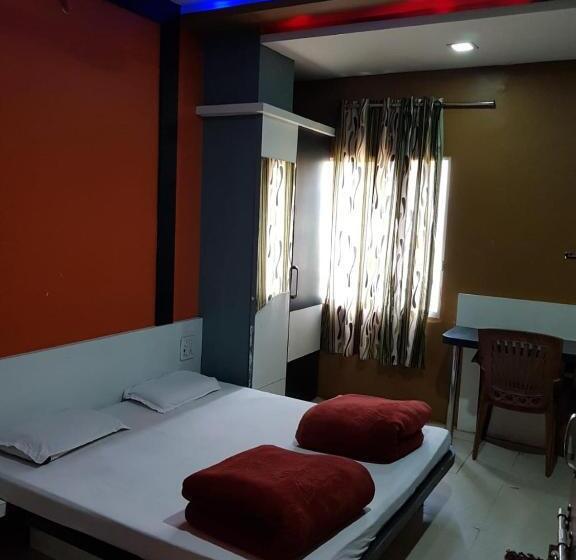 New Hotel Shree Radha Krishna Palace, Maheshwar