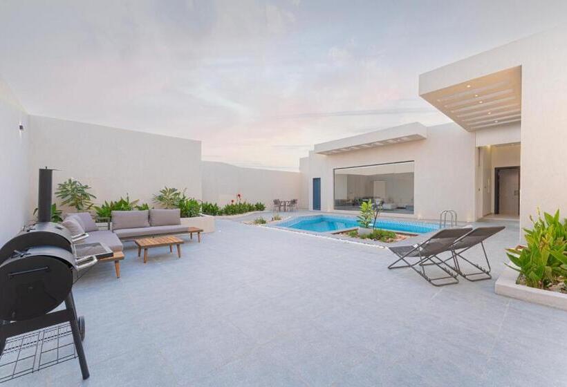 Palm Trees Resort Alammaria