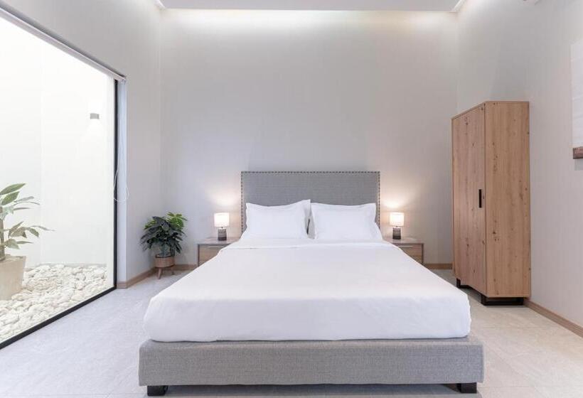 Palm Trees Resort Alammaria